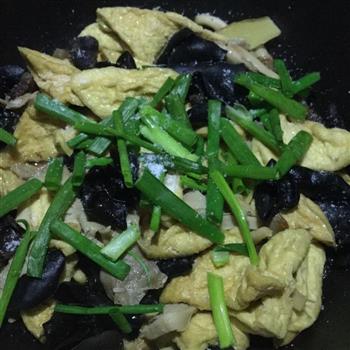 腊肉鲜菌焖豆腐的做法图解10