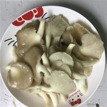 腊肉鲜菌焖豆腐的做法图解3