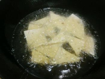家常红烧豆腐的做法步骤6
