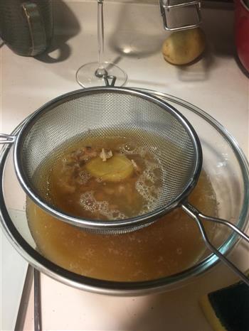 这碗汤熬了一百多年-古早细蓉云吞面的做法步骤8
