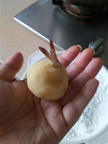 芝士土豆虾球的做法图解2