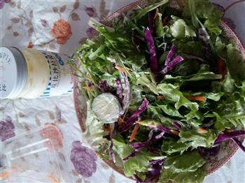 减肥蔬菜沙拉的做法步骤2