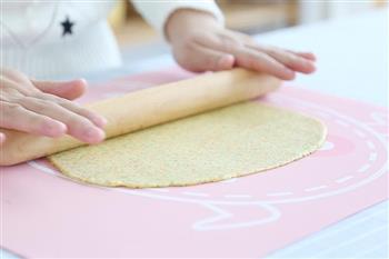 营养蔬菜饼干 宝宝辅食微课堂的做法步骤10