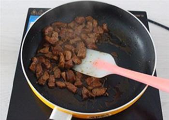 黑椒牛肉粒的做法步骤10