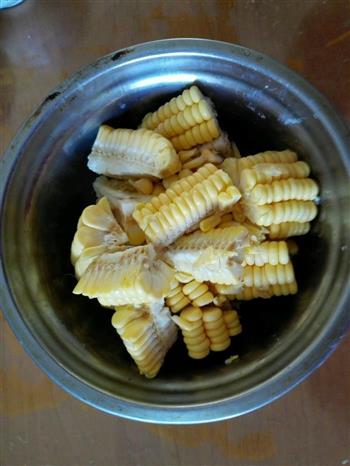 玉米烧排骨的做法步骤2