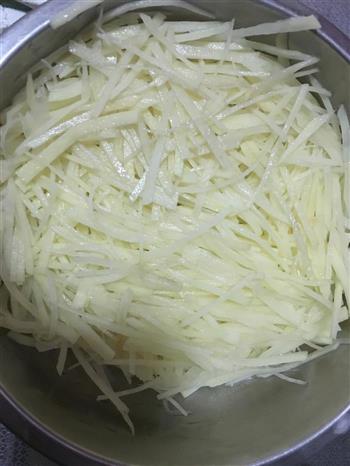 醋溜尖椒土豆丝的做法步骤1
