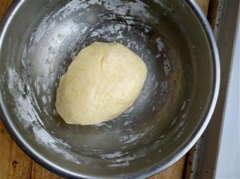 美味的葱油饼的做法步骤4