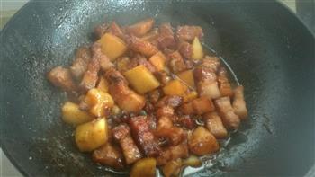 红烧肉炖土豆的做法步骤12
