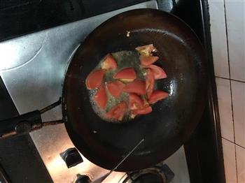西红柿鲜虾面的做法图解6