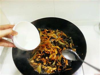 鱼香肉丝，既美又香的传统菜的做法步骤16