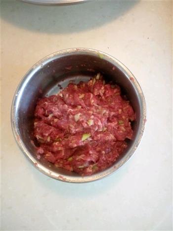 砂锅萝卜牛肉丸子汤的做法图解2