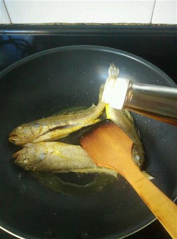 红烧黄鱼的做法步骤4