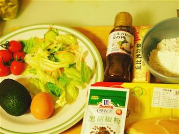 丘比沙拉酱鸡胸肉蛋卷配丘比日式酱汁沙拉的做法步骤1