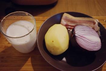 培根土豆浓汤的做法步骤1