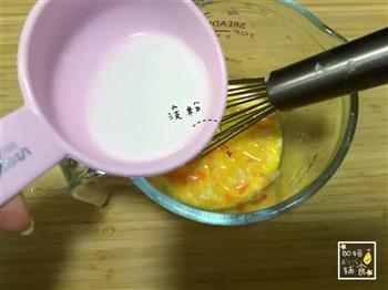 小银鱼紫菜鸡蛋糕的做法步骤5