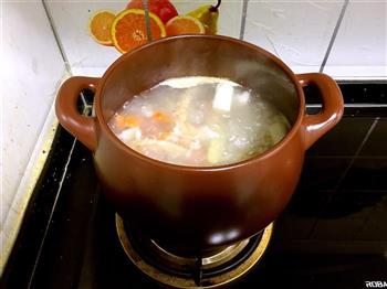 坤博砂锅莲藕排骨汤的做法步骤11