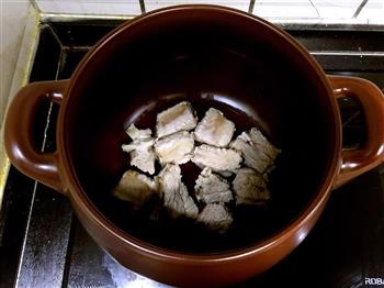 坤博砂锅莲藕排骨汤的做法图解4