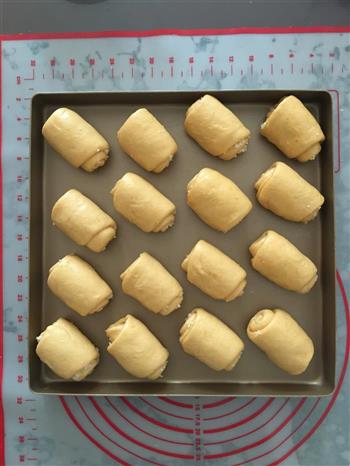 南瓜椰蓉面包卷的做法步骤10