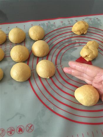 南瓜椰蓉面包卷的做法步骤6