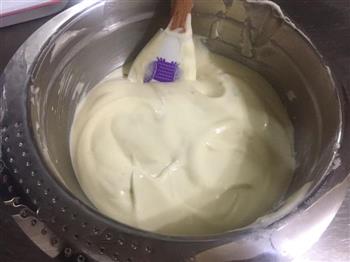 酸奶蔓越莓戚风蛋糕的做法步骤17