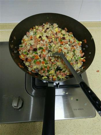 鲜虾蔬菜炒饭的做法步骤9