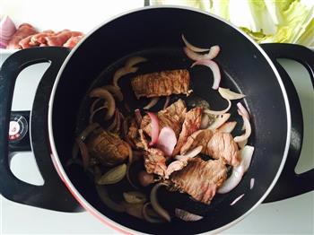 暖冬温补 家庭寿喜烧 日式牛肉火锅的做法步骤2