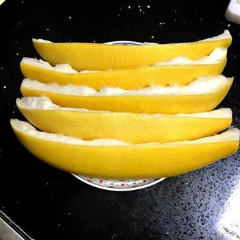 柚子皮糖的做法步骤1