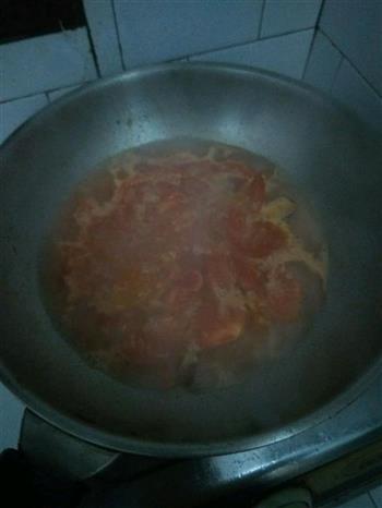 番茄炖鱼的做法步骤2