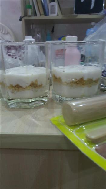 酸奶木糠杯的做法步骤4