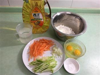 西葫芦胡萝卜鸡蛋饼的做法步骤1