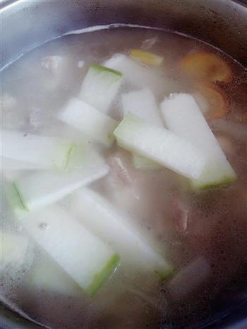 冬瓜排骨汤的做法步骤3