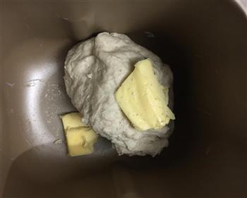 核桃酸奶吐司的做法步骤2