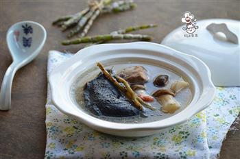 石斛松茸乌鸡汤-滋补而不燥的养生汤的做法图解8