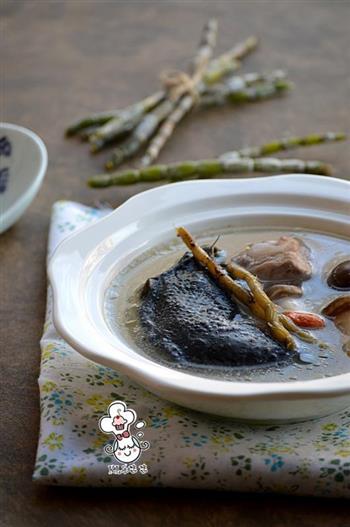 石斛松茸乌鸡汤-滋补而不燥的养生汤的做法步骤9