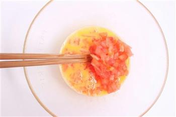 番茄鸡蛋饼 宝宝健康食谱的做法步骤5