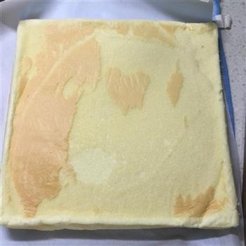 芒果奶油蛋糕卷的做法步骤9