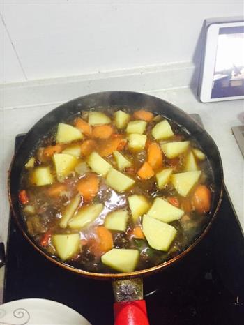 胡萝卜土豆烧牛肉的做法步骤9