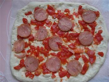 意式薄底香肠披萨的做法图解7