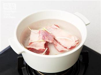 咖喱牛肉粉丝汤的做法步骤2