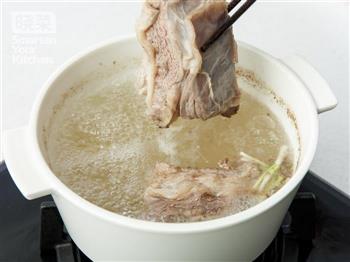 咖喱牛肉粉丝汤的做法步骤3