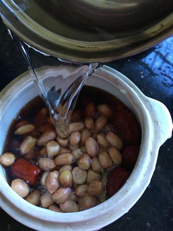 下奶月子餐-红枣花生炖花胶的做法步骤5