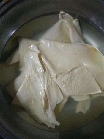 凉拌豆腐皮的做法步骤1
