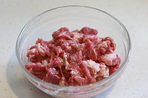 心急快手土豆炖牛肉的做法步骤1