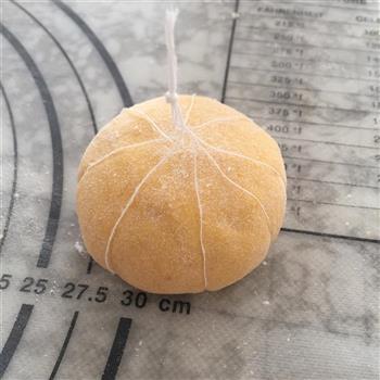 小麦胚芽南瓜馒头的做法图解3