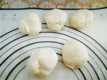 心形椰蓉面包的做法步骤6