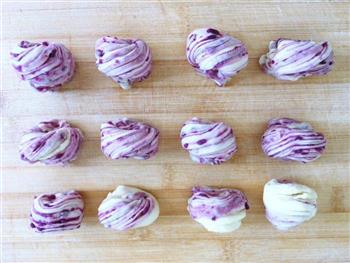 牛奶紫薯花卷 的做法图解16