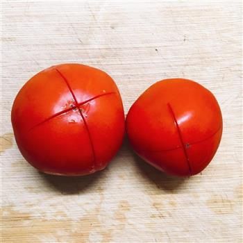 番茄胡萝卜排骨面的做法图解2