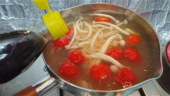 创意泰国菜-番茄冬阴功汤的做法步骤11