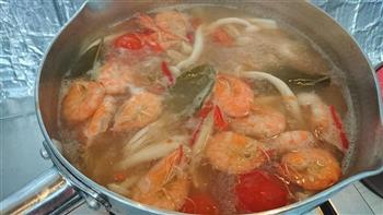 创意泰国菜-番茄冬阴功汤的做法步骤14