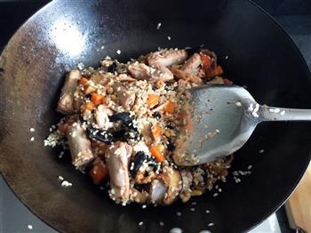 胡萝卜香菇排骨焖饭的做法图解4